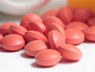 При болезнях суставов используют средство для наружного и внутреннего приема