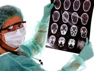 Хирургическое лечение при сирингомиелии назначается в случае быстрого прогрессирования болезни