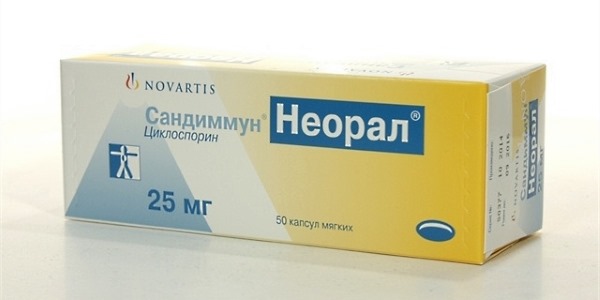 Препарат можно найти в двух лекарственных формах: капсулы и раствор для инъекций