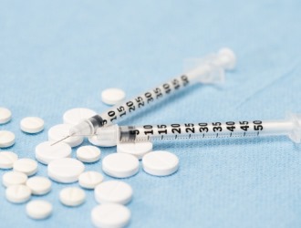 Лекарственное средство используют перорально и инъекционно