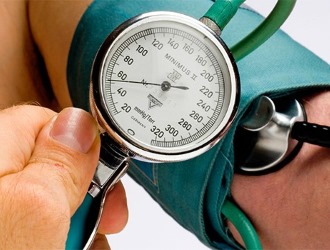 При приеме Сирдалуда с некоторыми антигипертензивными препаратами может развиться артериальная гипотензия