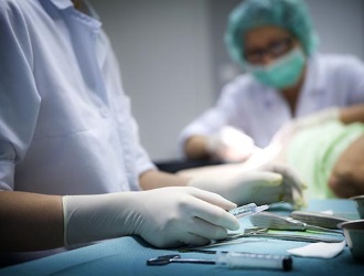 Киста на шее лечиться только хирургическим методом