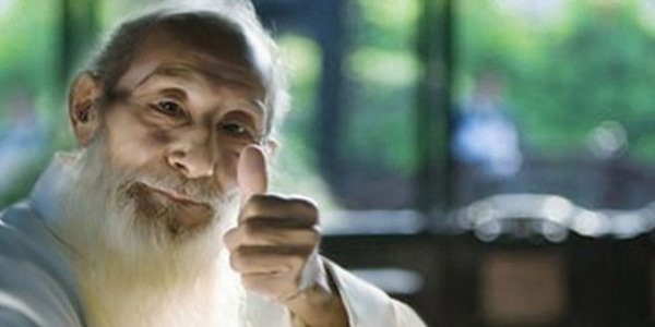 Кацудзо Ниши разработал комплекс упражнений для спины, испытывая на себе различные методики