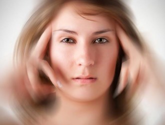 При передозировке средством может возникнуть спутанность сознания из-за кодеина