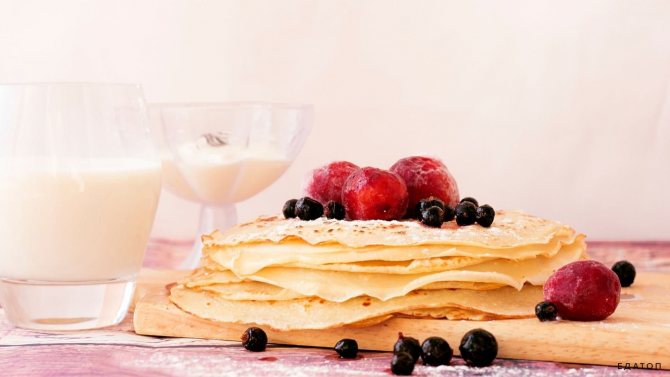 Блины на кефире готовятся по особому рецепту.