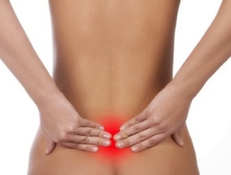 Боль при ушибе копчика проходит достаточно быстро в отличии от других нарушений