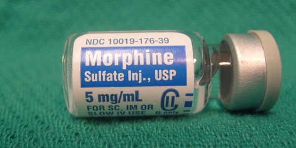 Используют наркотический анальгетик для купирования сильных болей