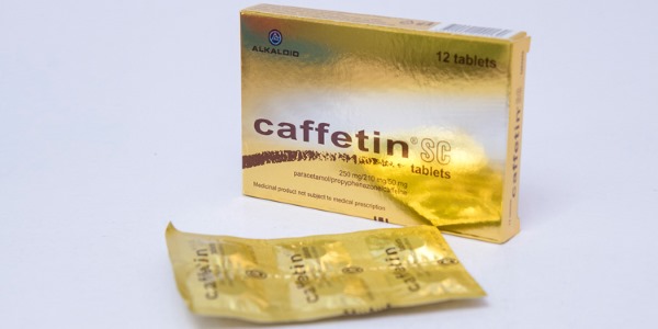 Обезболивающее средство является трехкомпонентным