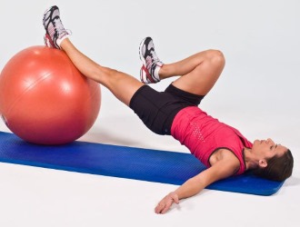 Упражнения при грыже позвоночника должны быть щадящими, разгружающими позвоночник