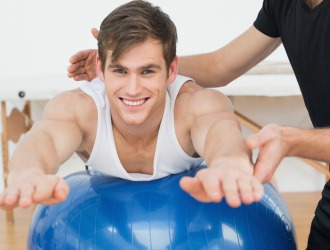 Ознакомьтесь с комплексом упражнений ЛФК от болей в копчике