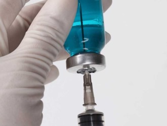 Обратите внимание на некоторые указания по приему препарата от остеопороза