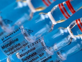 Препарат можно совмещать с наркотическими анальгетиками