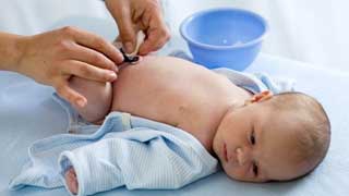 новорожденный ребенок