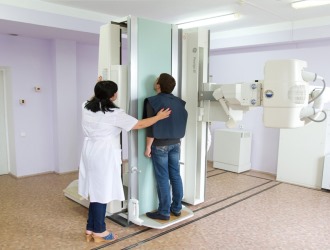 Чаще всего рентген позвоночника назначают, если повреждение затронуло непосредственно костную ткань