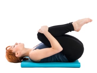 Уменьшить боль в пояснице можно с помощью специальных упражнений - обратите на это внимание