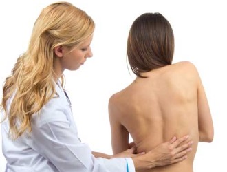 Обратите внимание на методы профилактики сколиоза у детей и взрослых