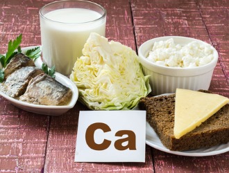 При приеме препарата необходимо контролировать уровень кальция и фосфора в крови