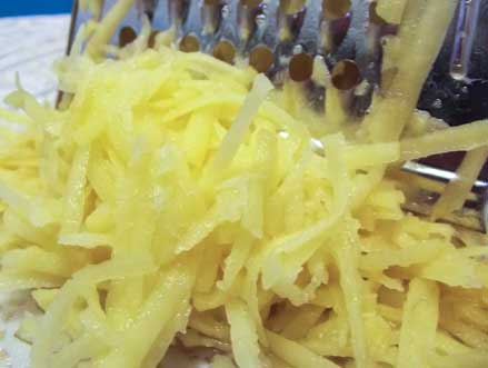 тертый картофель