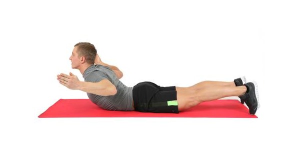 Для укрепления продольных мышц спины можно обойтись и без тренажера