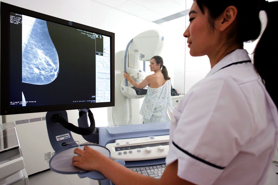 Снимок груди на экране Снимок груди на экране