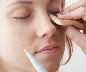 как замаскировать прыщи без косметики