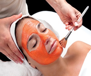 маска для лица из клубники от морщин