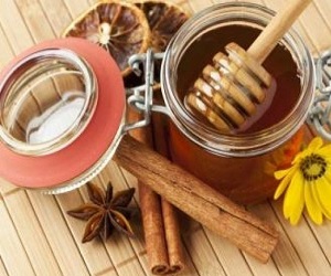 маска с медом и корицей для лица