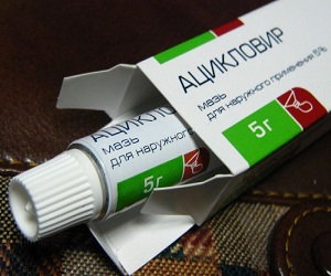 ацикловир таблетки детям