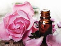 как сделать розовую воду из лепестков роз