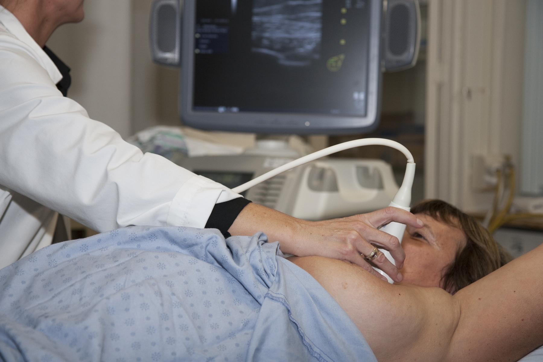 УЗИ груди УЗИ груди