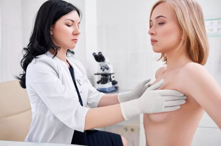 Обследование груди Обследование груди